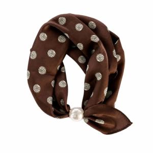 Scarves med magnetknäppe (vit pärla), Prickig Brun / Creme (70x70 cm) - Three M