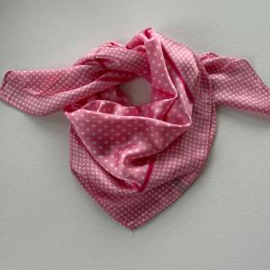 Scarves Prickig, Rosa / Vit  (70x70 cm) - Three M