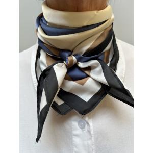 Scarves Creme / Svart / Blå / Taupe (70x70 cm) - Three M