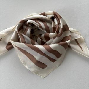 Scarves, Randig Brun / Beige (70x70 cm) - Three M