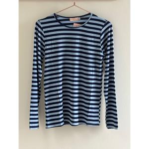 Topp Lång ärm, Randig Ljusblå / Mörkblå, Pillan - Three M    BERÄKNAD LEV: MARS