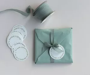 Runda gift tags, Ring of Flowers (15 st), Maileg (offwhite)