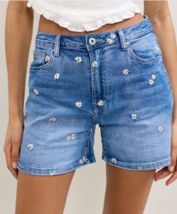 Jeansshorts med blommor, Sandra - Caramelle Fashion
