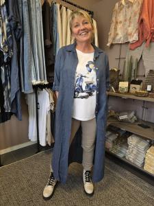 Linneklänning skjortmodell, Mörk jeansblå, Petronella - Soulful Fashion