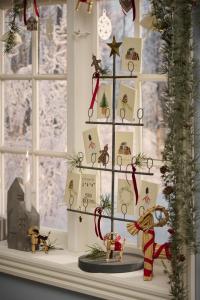 Dubbelt kort, Jul 2024 - Ib Laursen