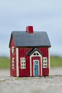 Keramikhus för värmeljus, Rött, Visby, Ib Laursen (27659-33)