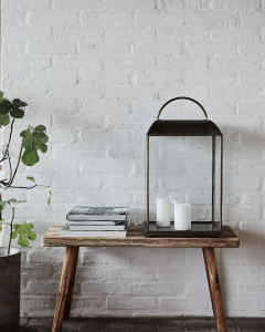 Bänk i trä, Nadi - House Doctor