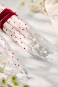 Julgransljus, Vitt med röda hjärtan - IB Laursen