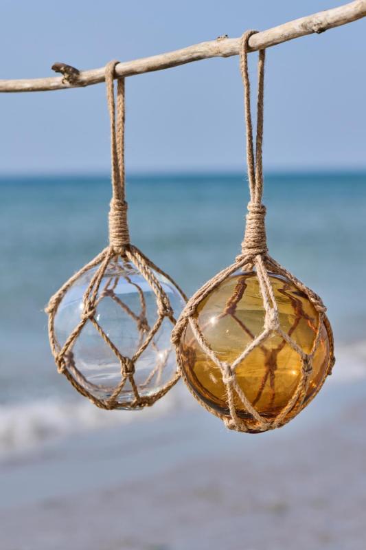 Glaskula i jutesnöre - Ib Laursen (Bärnstensfärgad)