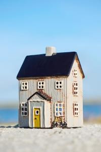 Keramikhus för värmeljus, Greige, Visby, Ib Laursen (27682-76)