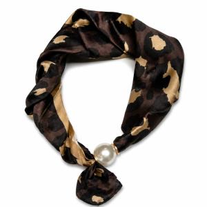 Scarves med magnetknäppe (vit pärla), Leo Mörkbrun / Svart / Kamel - Three M