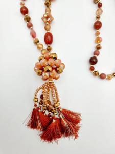 Halsband Långt, Maffig kula och tofsar, Orange - Cat & Co