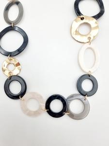 Halsband Långt, Ringar i Svart och Guld - Cat & Co