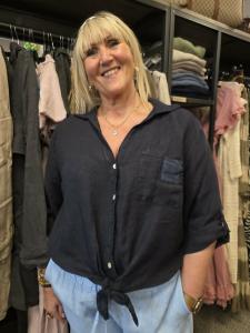 Linneblus med knyt, Marin Annie - Soulful Fashion