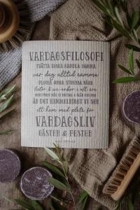 Maja Disktrasa, Vardagsfilosofi - Majas Cottage