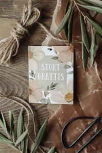 Maja Gåvokort, STORT GRATTIS (Vit text på grön bakgrund) - Majas Cottage