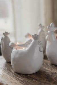 Majas Påskhöna för värmeljus - Majas Cottage