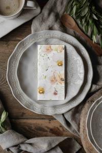 Servett Blossoms & Butterflies - Majas Cottage