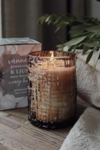 Majas Doftljus - Vänner, Prosecco & Ljus... - Majas Cottage