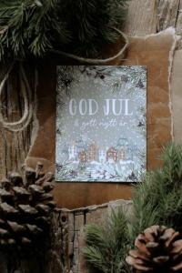 Maja Gåvokort - God Jul & Gott Nytt År (Husfasader och snö)