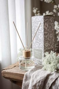 Majas Doftpinnar - Happiness Cava - Majas Cottage    BERÄKNAD LEV: JAN