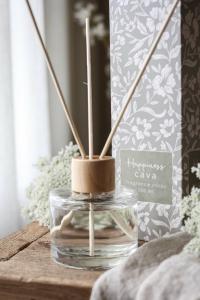 Majas Doftpinnar - Happiness Cava - Majas Cottage    BERÄKNAD LEV: JAN