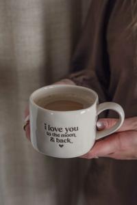 Majas Mugg, I love you to the moon and back - Majas Cottage    BERÄKNAD LEV: JAN