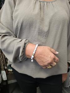 Blus / Topp med rund hals och lång ärm, Taupe Claudia - Caramelle Fashion