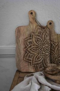 Majas Skärbräda Fleur, 42x24 cm - Majas Cottage    BERÄKNAD LEV: SEP