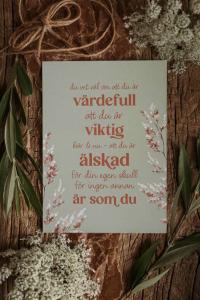 Maja Vykort, Du vet väl om att du är Värdefull (A5) - Majas Cottage