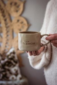 Mugg med öra, Du är fantastisk, Mocka - Majas Cottage    BERÄKNAD LEV: DEC