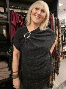 Klänning, Glittrig med silverdetalj, Svart Grace - Caramelle Fashion