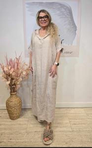 Linneklänning med huva, Beige, Milla - Soulful Fashion