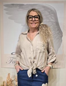 Linneblus med knyt, Sand, Annie - Soulful Fashion