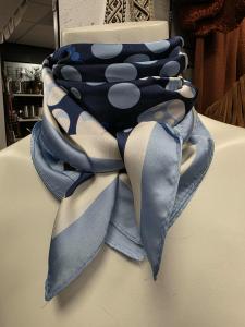 Scarves Prickig Blå nyanser (70x70 cm) - Three M