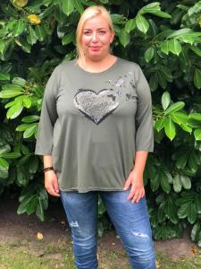 Tröja / Topp, Armygrön "Love is flying", Love (Plus Size) - Cat & Co