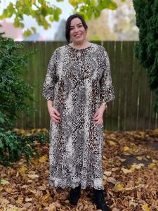 Maxiklänning Leomönstrad, Ariana (Plus Size) - Cat & Co