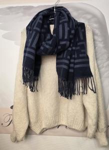 Halsduk med fransar, Grafiskt mönster, Marinblå / Jeansblå, Seline - Soulful Fashion