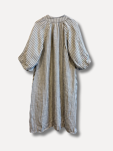 Linneklänning Randig, Vit / Taupe, Holly - Reunion    BERÄKNAD LEV: FEB