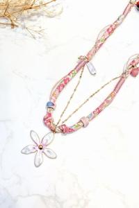 Halsband med stor blomma, Rosa mönstrat, Yala - Reunion