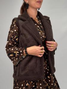 Väst i fuskmocka, Brun, Helga - Gemini     BERÄKNAD LEV: NOV