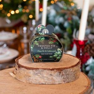 Hjärtformade småtvålar, Frosted Fir & Holly - Set om 3