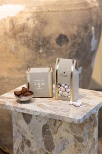 Guldmandlar - Konfektyrfabriken     KOMMER SNART!