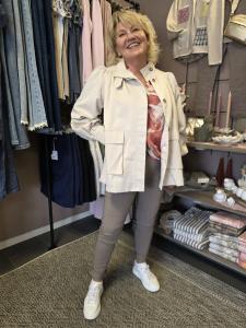 Jacka Kit, Sandy - Qnuz