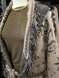 Stickad cardigan, Sand mönstrad, Sally - Lecoco