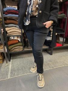 Magiskt stretchig byxa, Svart Plussize (Karin) - Soulful Fashion