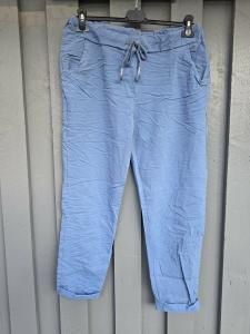 Magiskt stretchig byxa, Jeansblå Plussize, Karin - Soulful Fashion