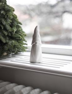 Tomte i keramik, Kurt Liten (14 cm) - Storefactory