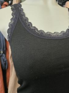 Linne, Ribbat med spets, Svart Amanda - Caramelle Fashion / Chica London