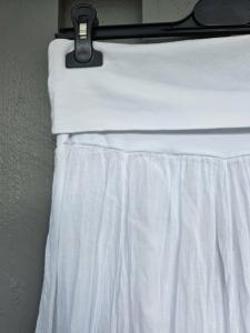 Kjol med mudd, Vit Sassa - Qnuz